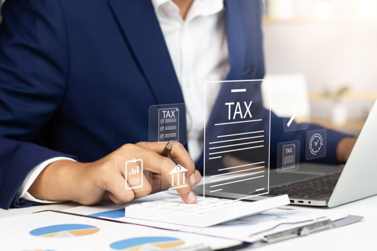 إعداد التقارير السنوية الضريبية