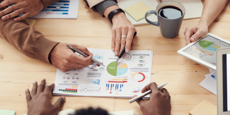كيف يساعد تطوير استراتيجيات الأعمال في تحقيق النجاح؟